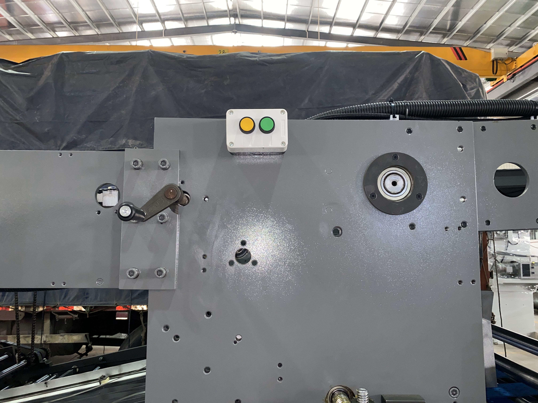 1650 * 1450mm Máy ép sáo 5 lớp Máy ép các tông sóng